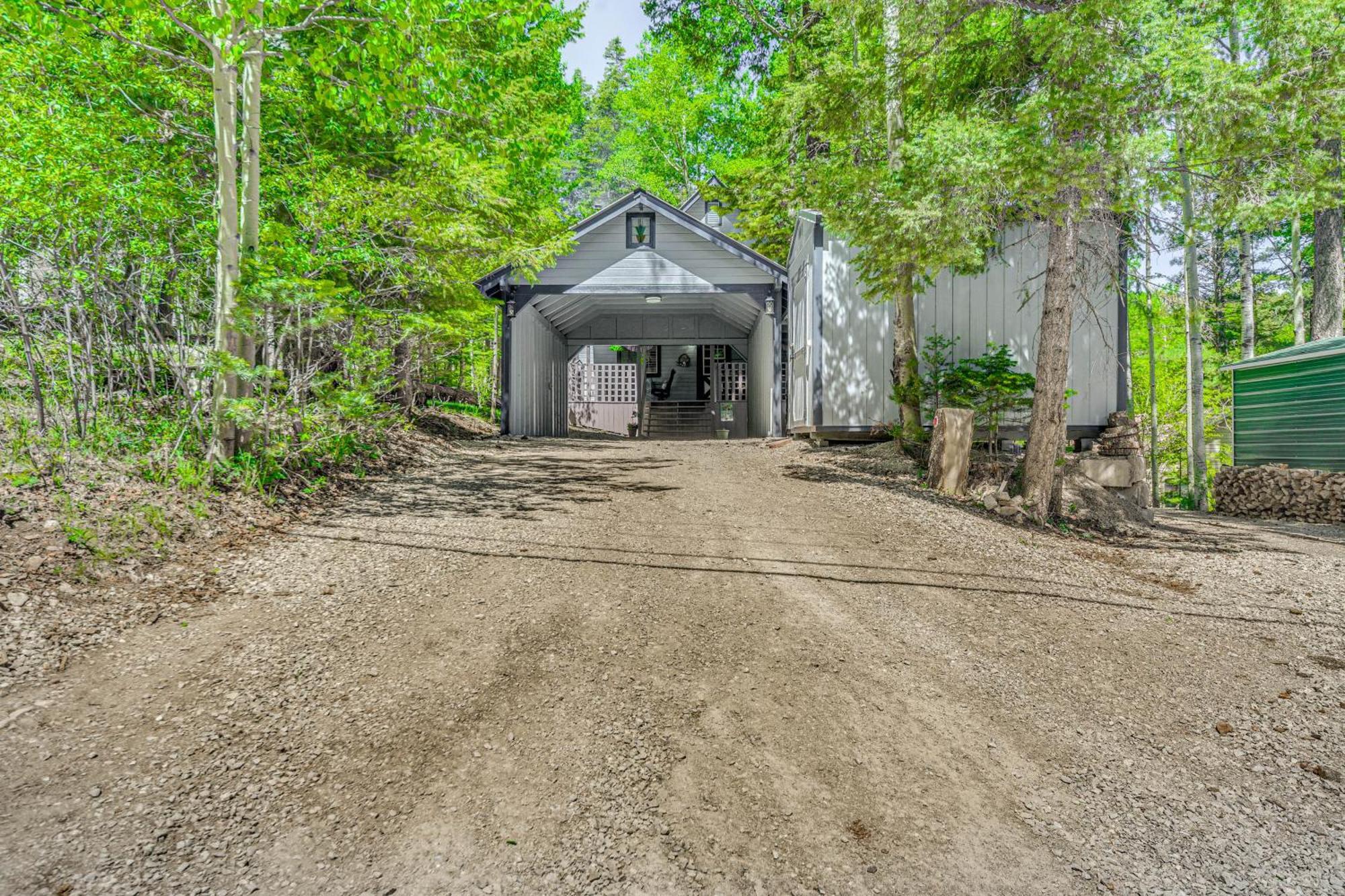 Quaint Cloudcroft Cabin With Stunning Forest Views! Екстер'єр фото