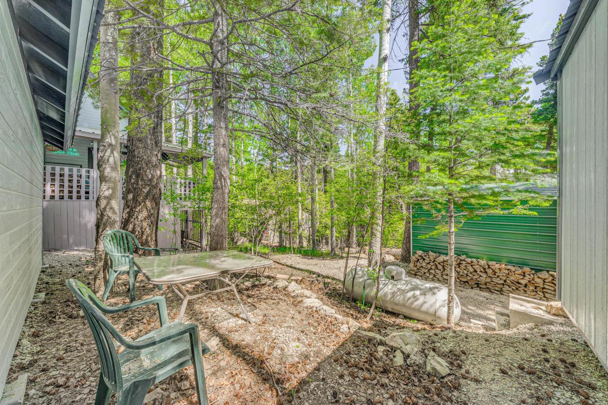 Quaint Cloudcroft Cabin With Stunning Forest Views! Екстер'єр фото